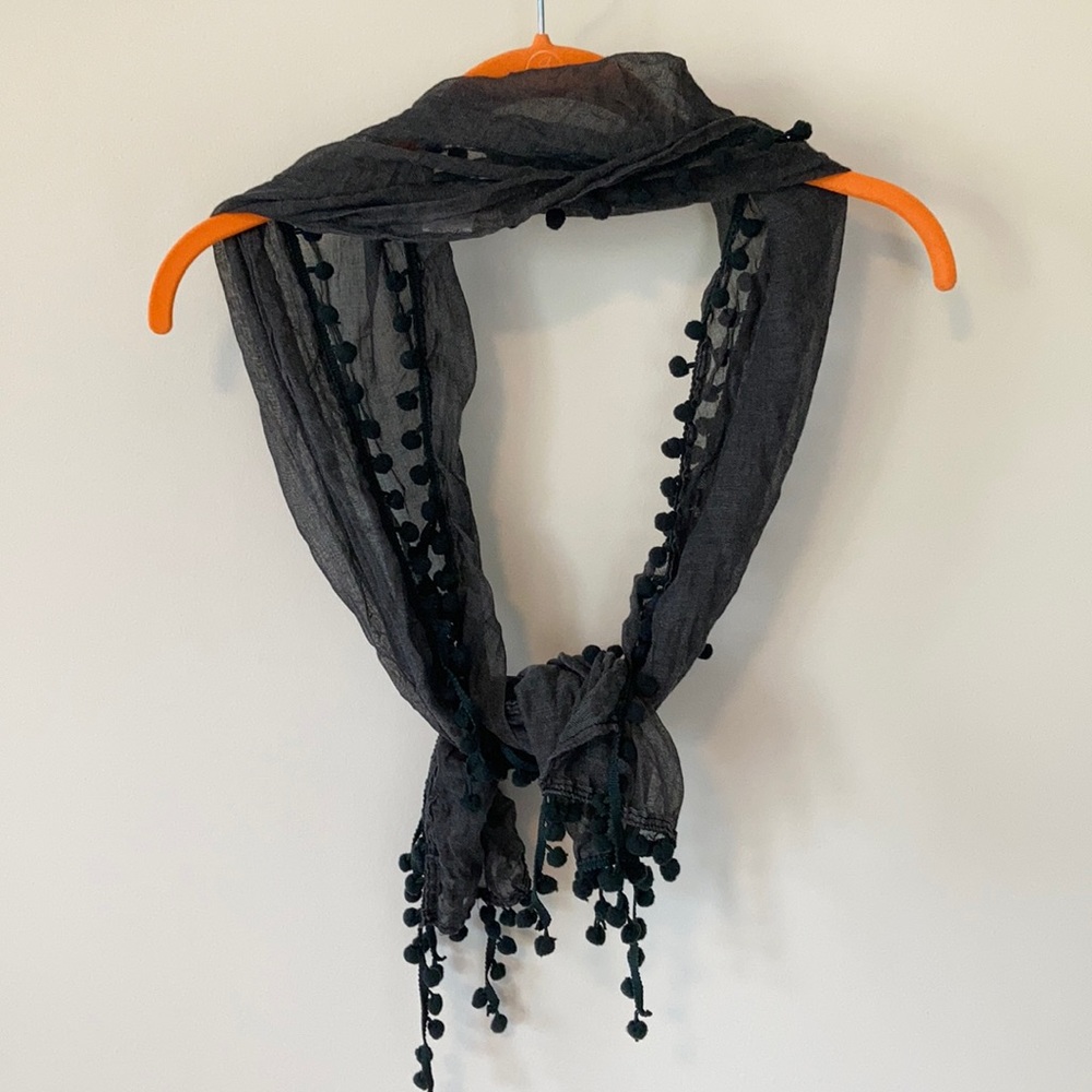 Toko lightweight scarf black/grey